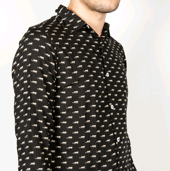 The Kooples Paris Jaguar Print Men's Long Sleeve Lightweight Shirt Size XL - Picture 2 of 16